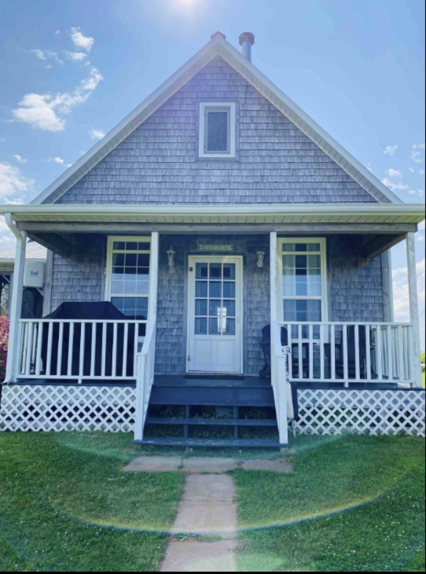 The Ocean Pearl Seaside Cottage