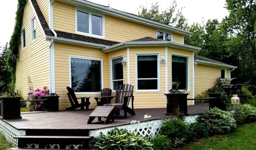 The Fraser House Waterfront Vacation Rental