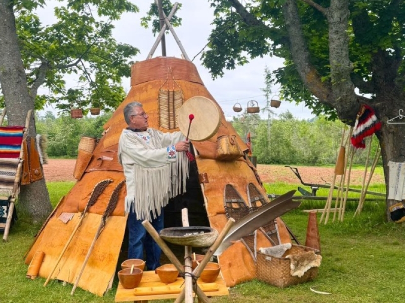 Mi'kmaq Song & Dance