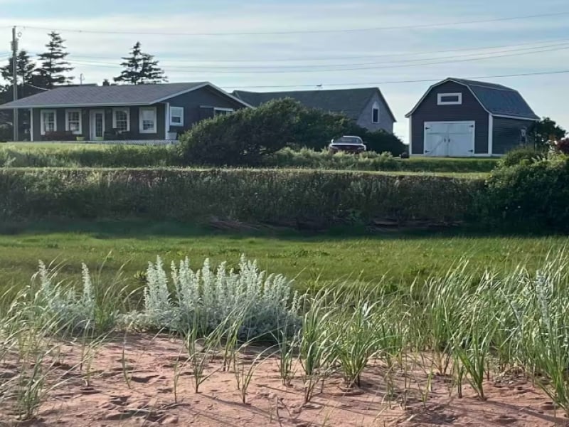 Sutherlands Shorefront Rentals