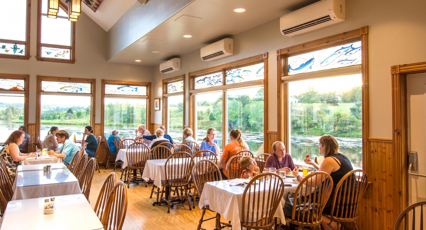 PEI Preserve Co, restaurant, tables, lots of people