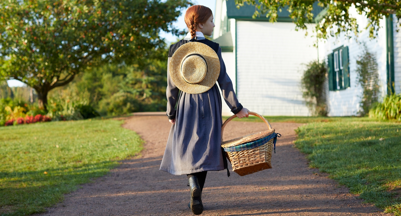 Anne of Green Gables, walking, hat